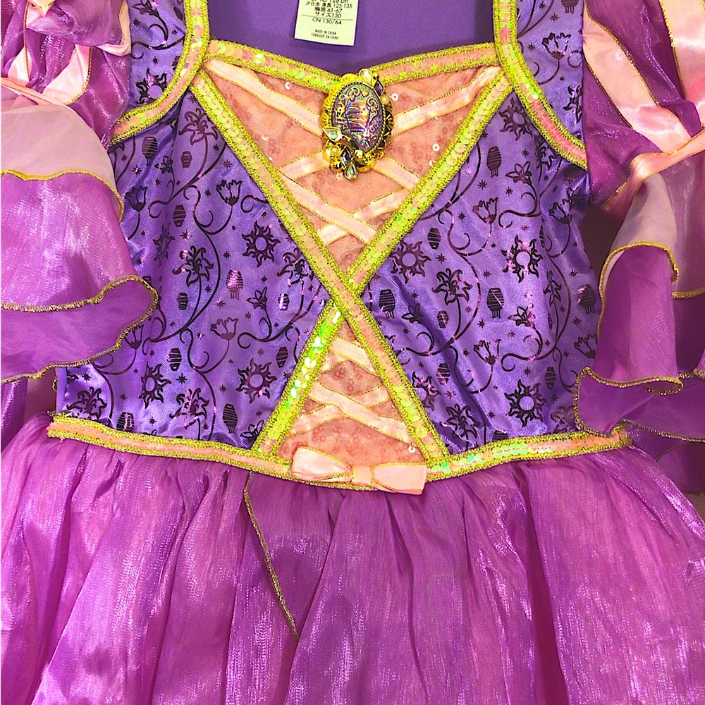 Disney Rapunzel Costume Size 7/8 Excellent Condition! Gently Used So Pretty!
